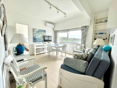 En venta apartamento 1 dormitorio con piscina en Roosevelt, Punta del Este