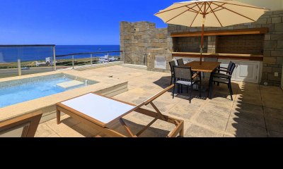 Venta de apartamento Petnhouse 3 dormitorios 3 baños frente al mar, playa MansaPunta del Este