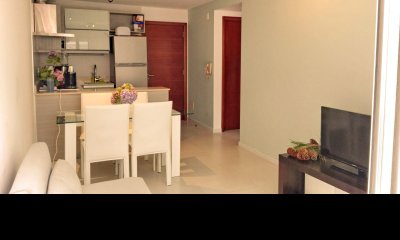 En venta apartamento 1 dormitorio con piscina en Peninsula, Punta del Este