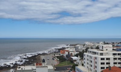 Vendo apartamento 2 dormitorios, 2 baños, con vista al mar en Peninsula, Punta del Este.