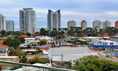 Vendo apartamento monoambiente a estrenar, con buenos servicios, en Punta del Este