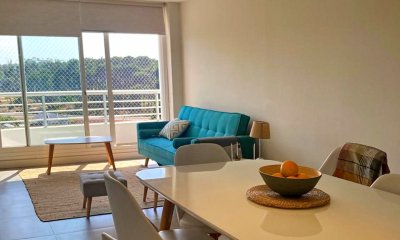 APARTAMENTO EN VENTA, DOS DORMITORIOS, EN TORRE CON SERVICIOS.