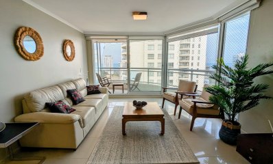 Venta de apartamento 3 dormitorios en Ocean Drive, Punta del Este próximo a playa Brava