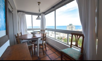 Apartamento de 3 dormitorios con vista al mar ,Punta del Este