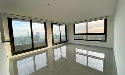 Alquiler anual apartamento 2 dormitorios con servicios en Roosevelt, Punta del Este