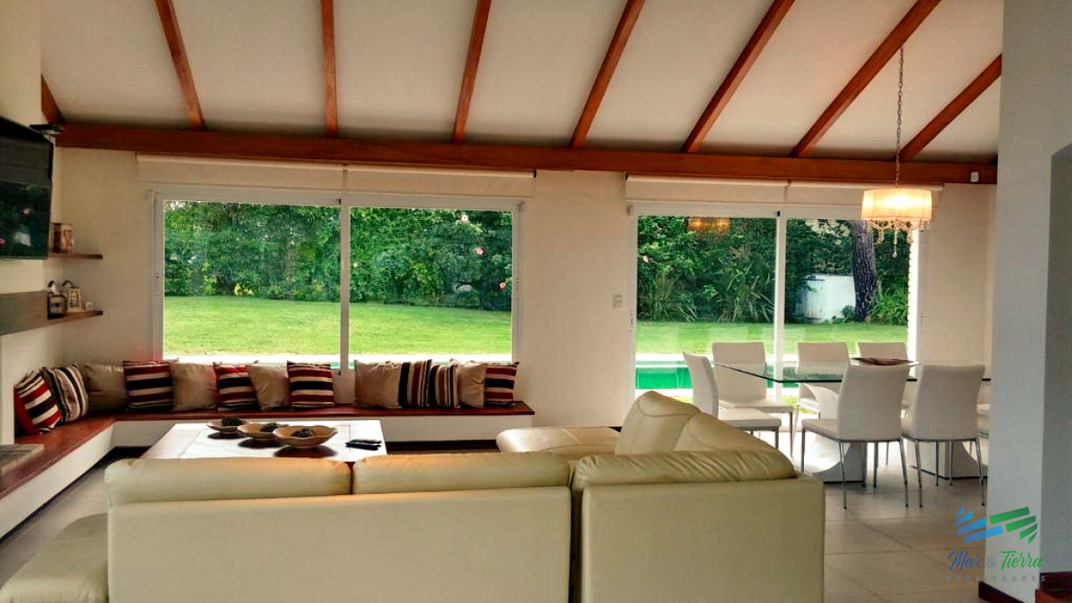 Casa ID.3071 - Alquiler temporada 2026, excelente casa 4 dormitorios en la mansa, Punta del Este