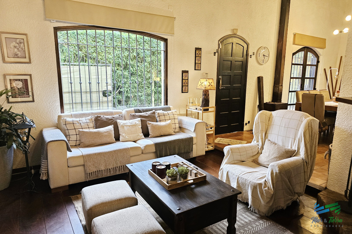 Casa ID.5118 - Venta de casa 3 y 4 dormitorios en Pinares Punta del Este playa Mansa