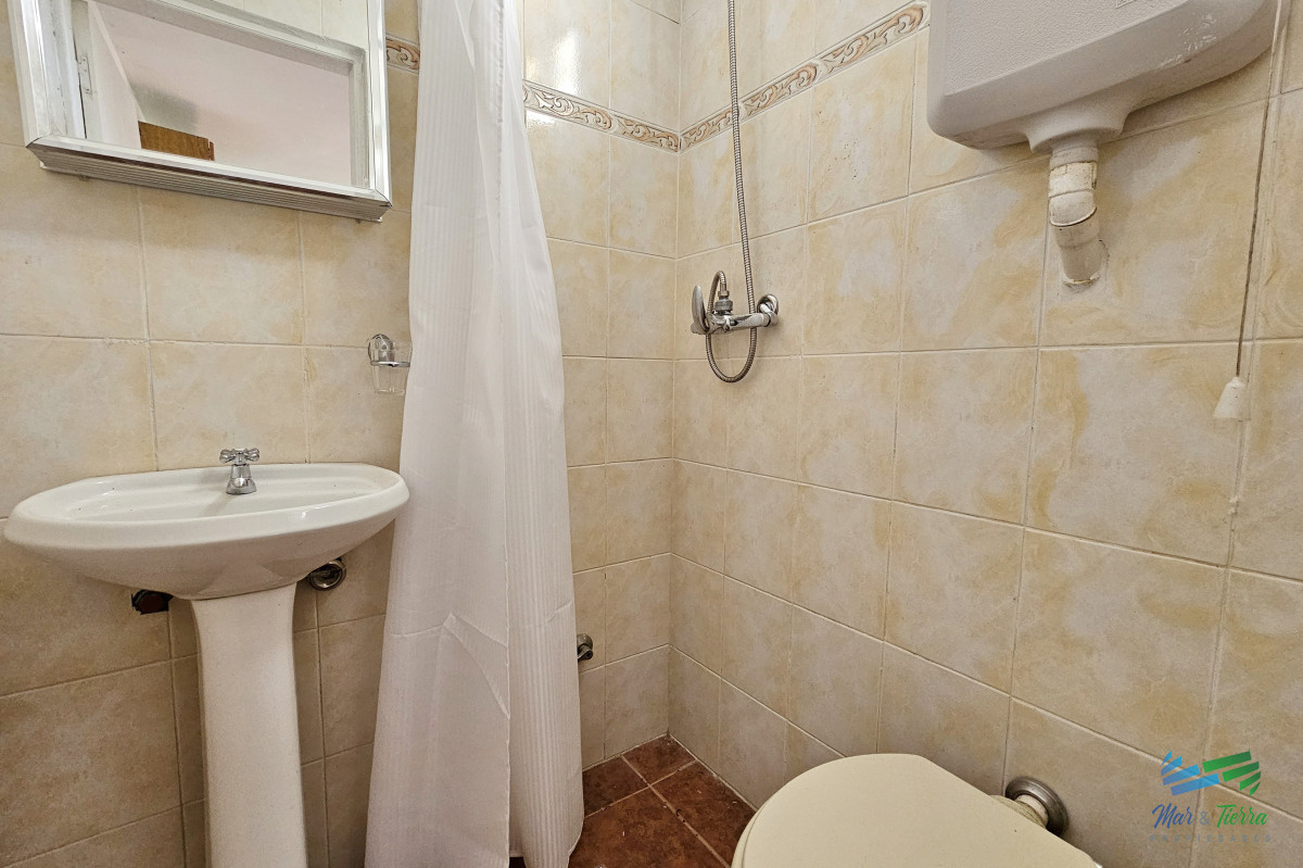 Casa ID.4395 - Vendo casa 4 dormitorios en zona Shopping, Lugano, Punta del Este