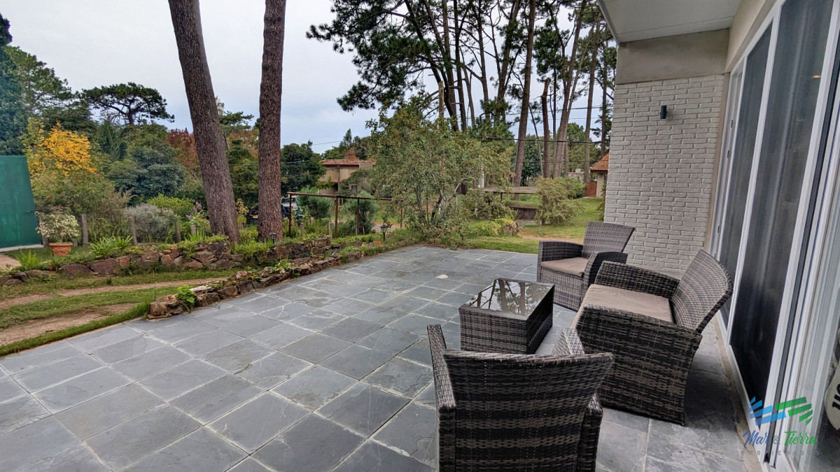 Casa ID.5742 - En Venta casa 3 dormitorios en Pinares, Punta del Este.