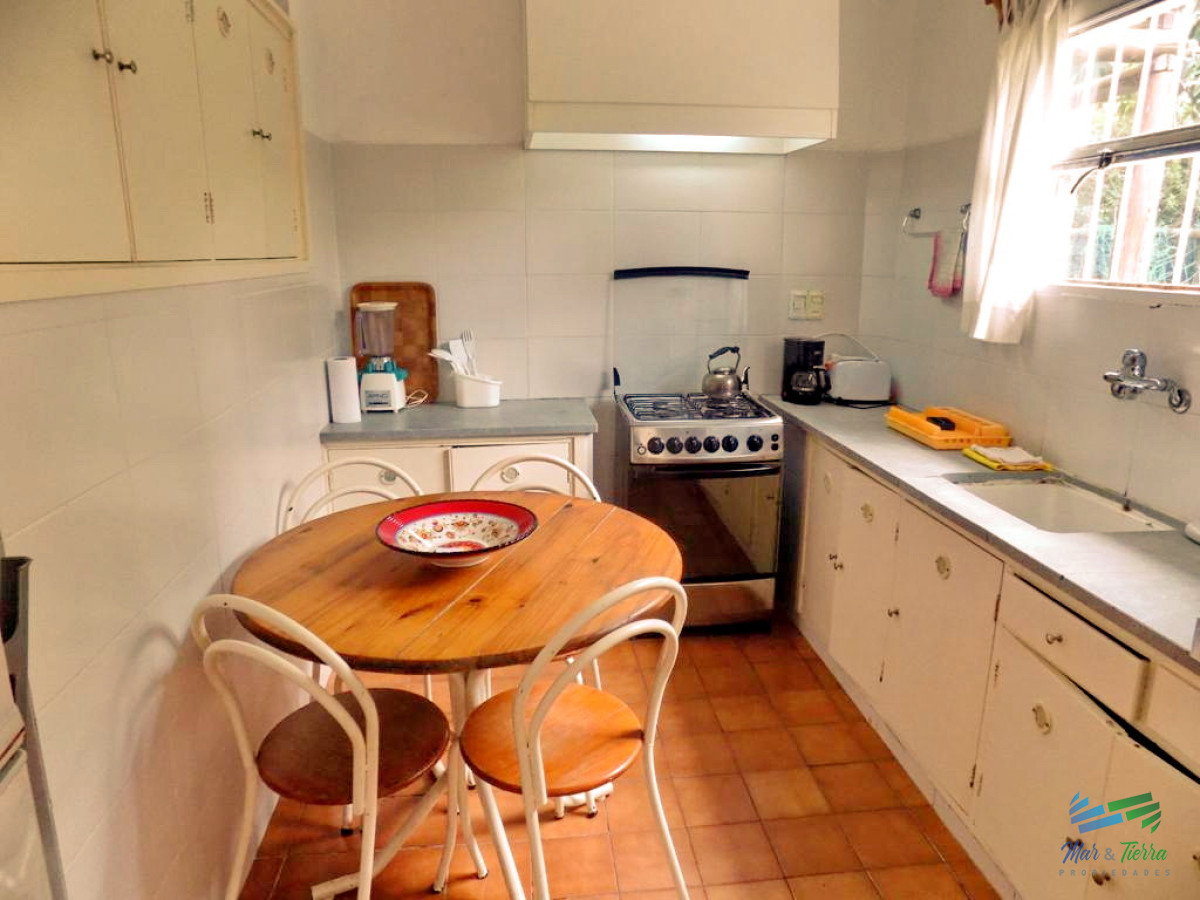 Casa ID.4447 - CASA CON PISCINA, 4 DORMITORIOS, MANSA, PUNTA DEL ESTE 