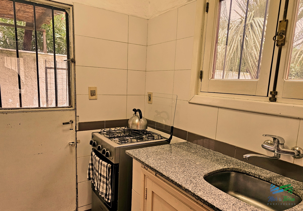 Casa ID.1712 - Casa en venta. A dos cuadras del mar!