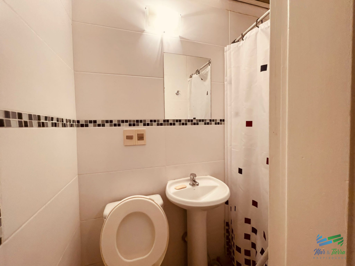 Casa ID.4129 - Alquilo casa 4 dormitorios con pisicna en playa mansa, Punta del Este