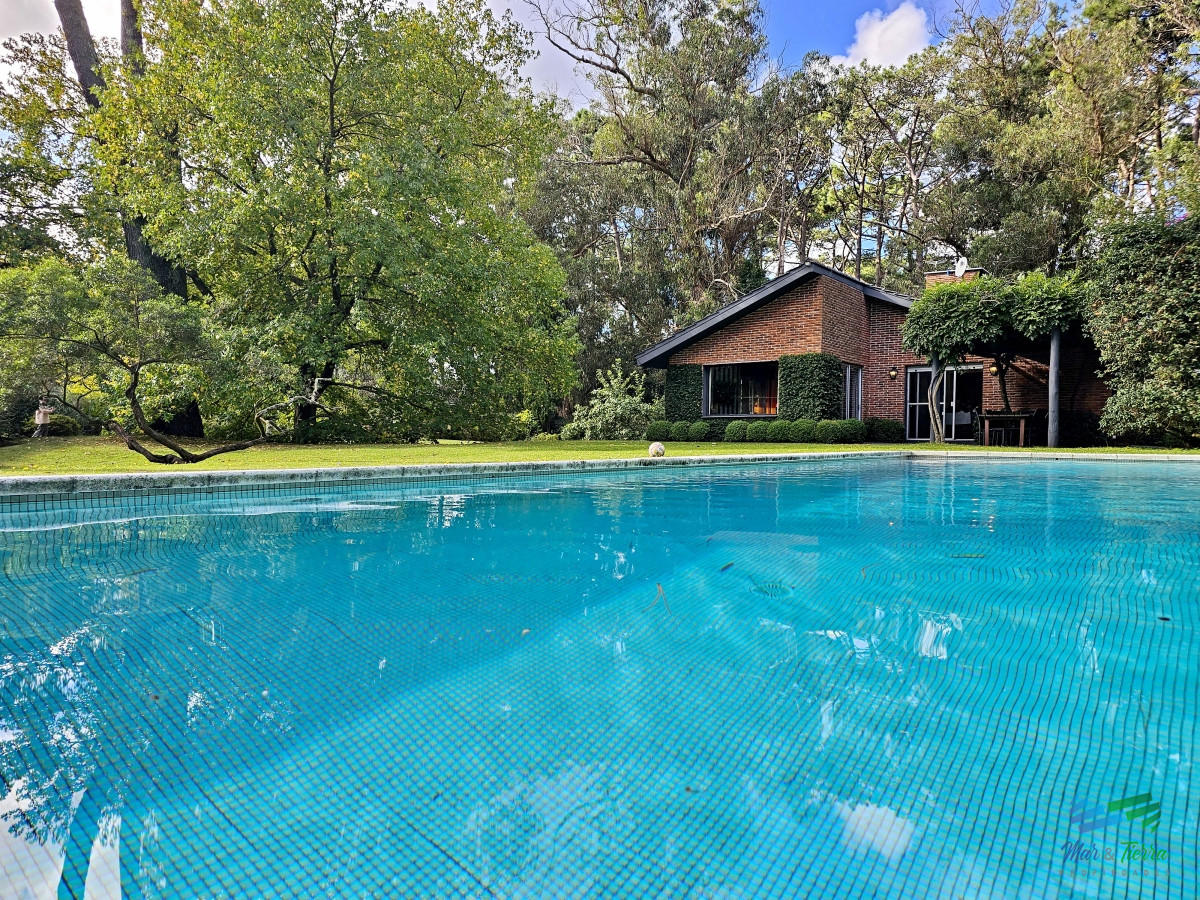 Casa ID.4439 - GRAN CASA, ALQUILER TEMPORADA VERANO 2025, PLAYA BRAVA, PUNTA DEL ESTE. 