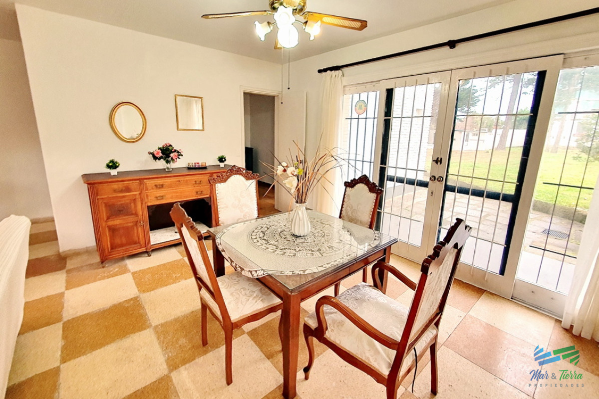 Casa ID.4395 - Vendo casa 4 dormitorios en zona Shopping, Lugano, Punta del Este