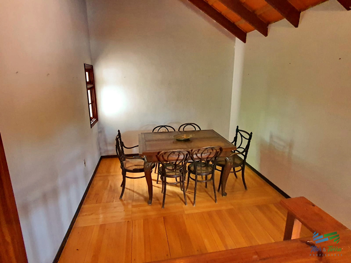 Casa ID.3114 - Vendo casa 5 dormitorios en Pinares, Punta del Este