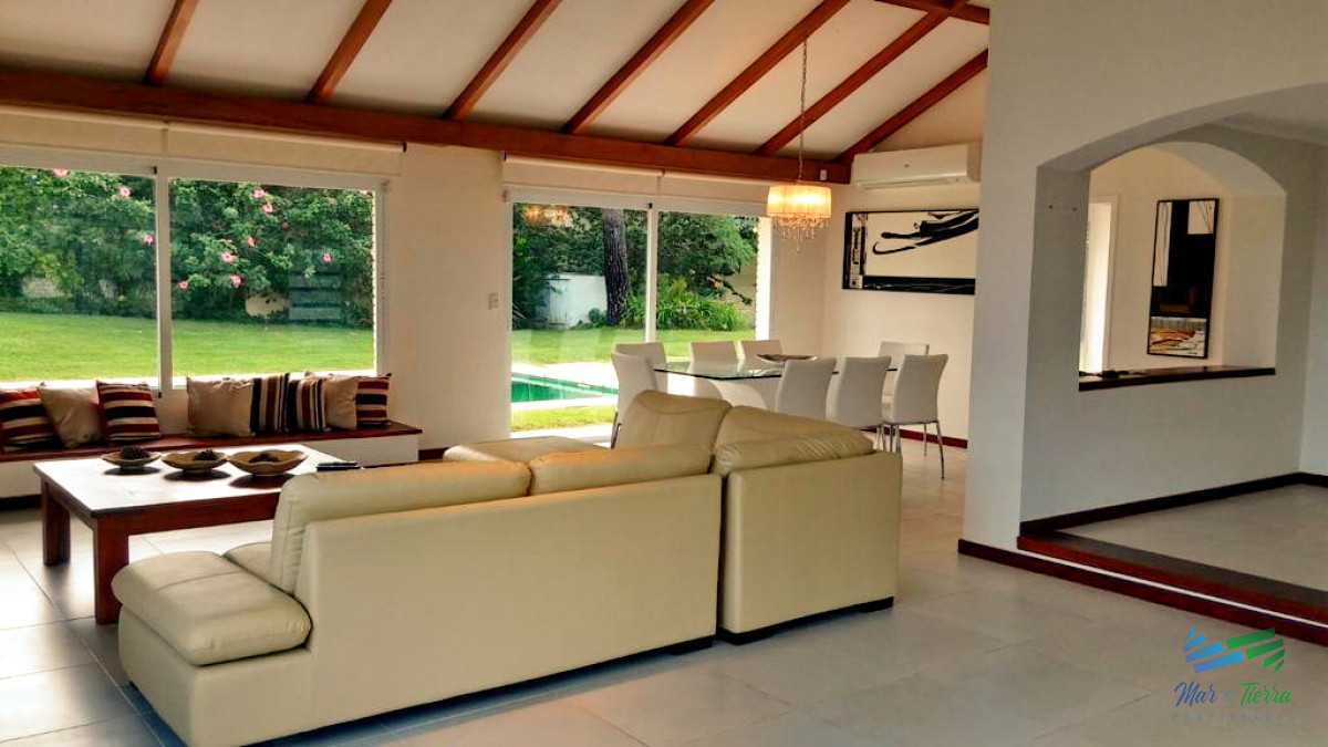 Casa ID.3071 - Alquiler temporada 2026, excelente casa 4 dormitorios en la mansa, Punta del Este