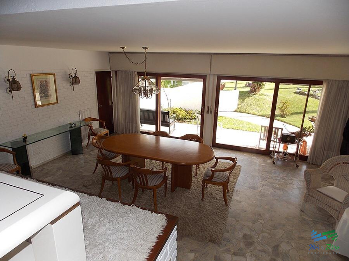 Casa ID.1700 - Casa en Mansa, 4 dormitorios *