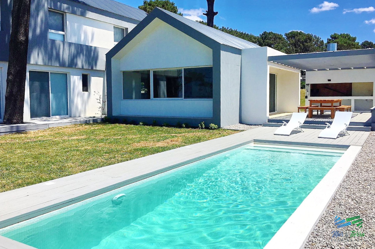 Casa ID.3934 - casa en venta y alquiler! 5 dormitorios, barrio privado, pinar del faro - Jose Ignacio