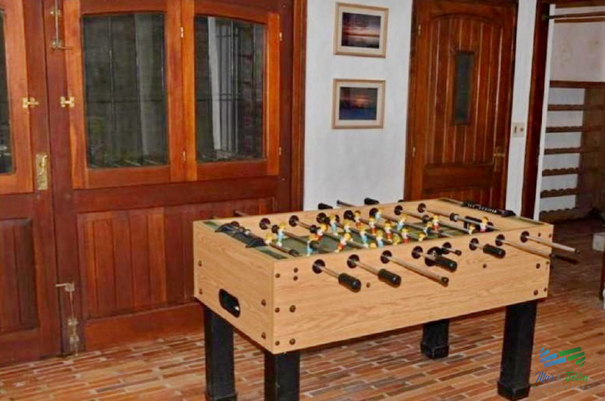 Casa ID.3177 - Vendo casa 4 dormitorios, terreno 3.000 m2, piscina, en Brava, Punta del Este