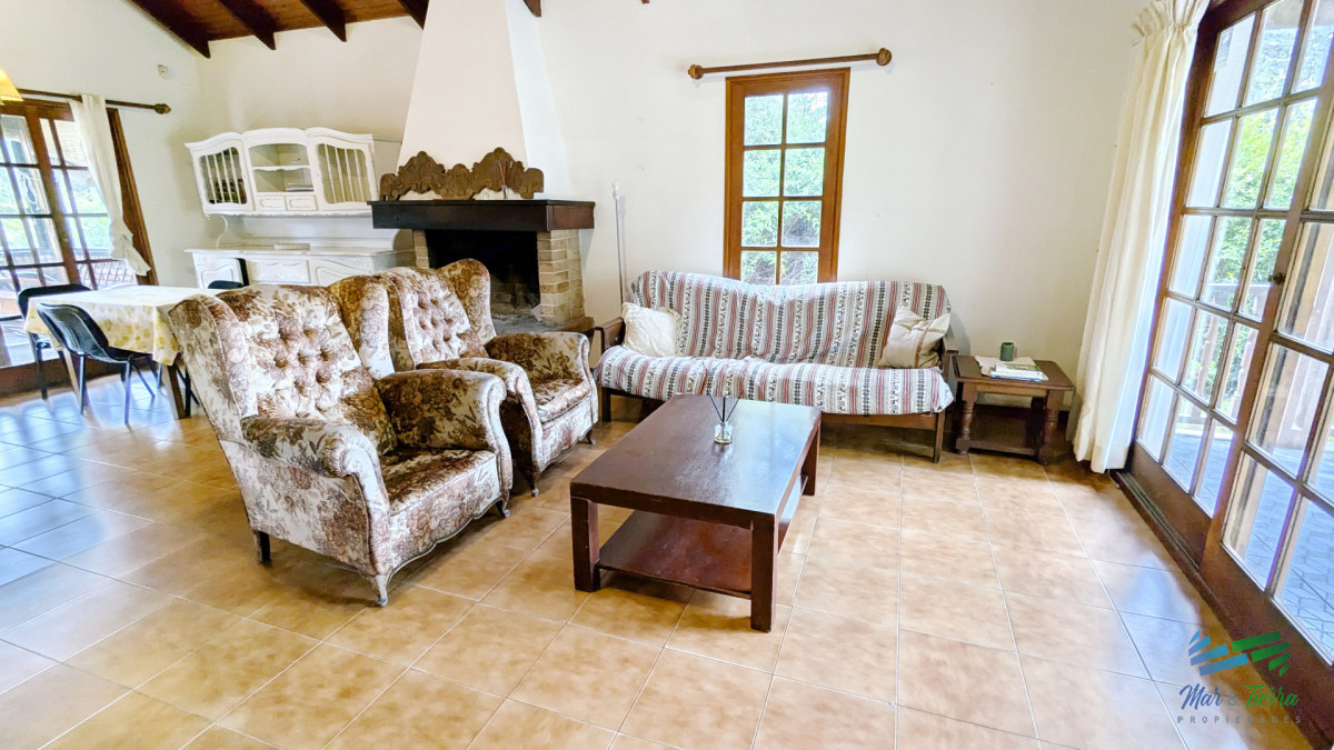 Casa ID.4518 - Venta de casa 3 dormitorios en barrio cantegril Punta del este, Maldonado, cerca de playa Mansa