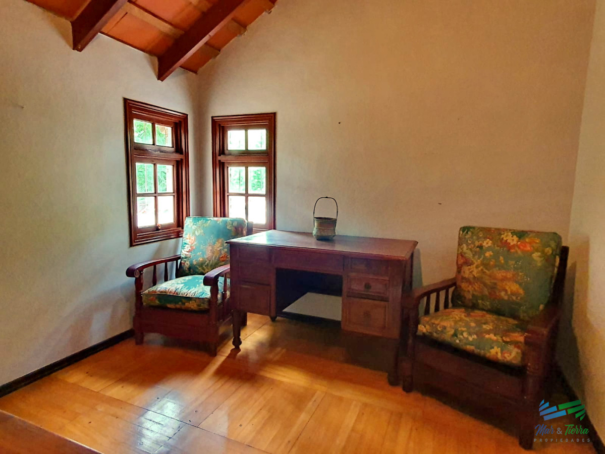 Casa ID.3114 - Vendo casa 5 dormitorios en Pinares, Punta del Este