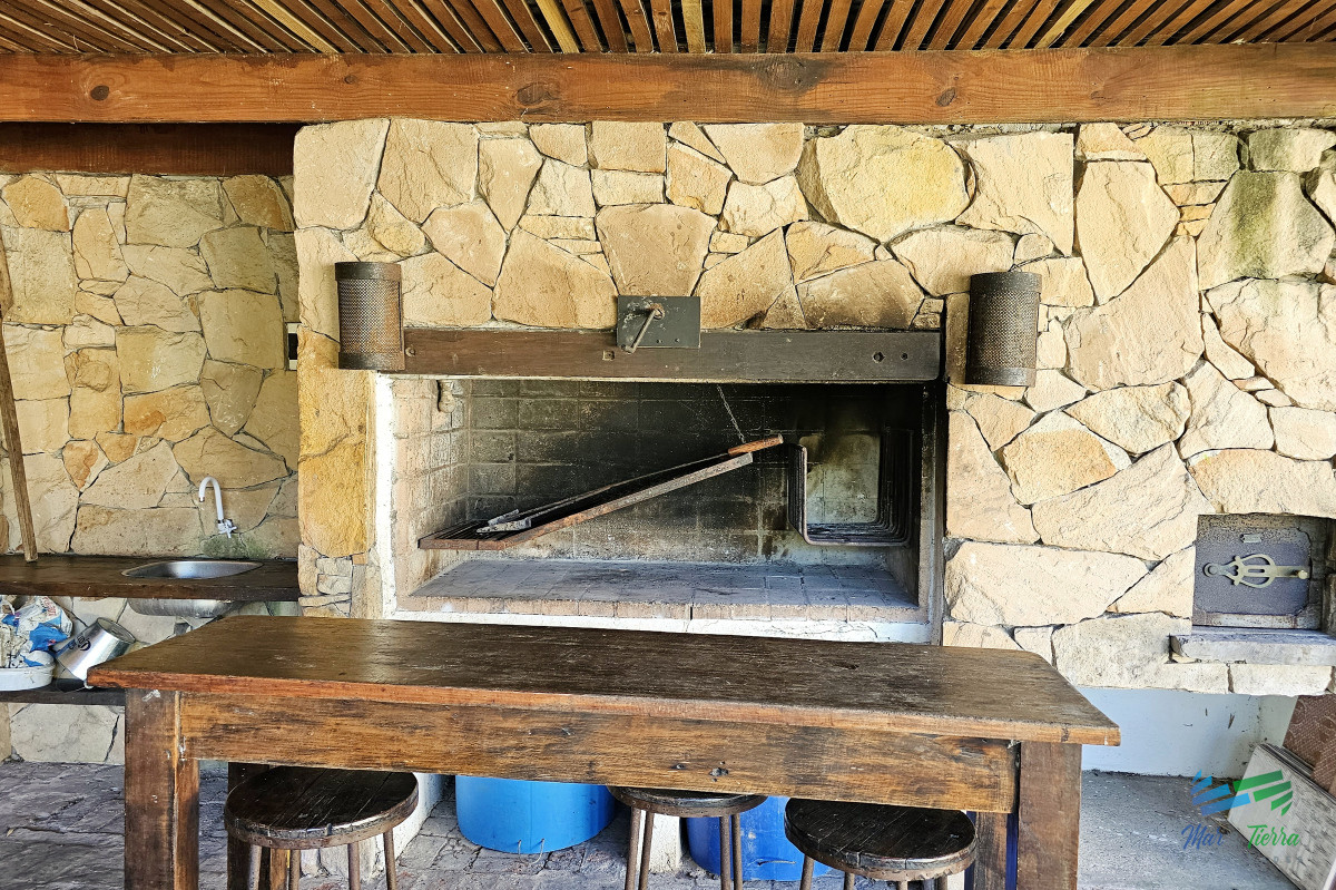 Casa ID.1856 - En venta casa 5 con piscina, a 1 cuadra de la playa mansa, Pintares, Punta del Este
