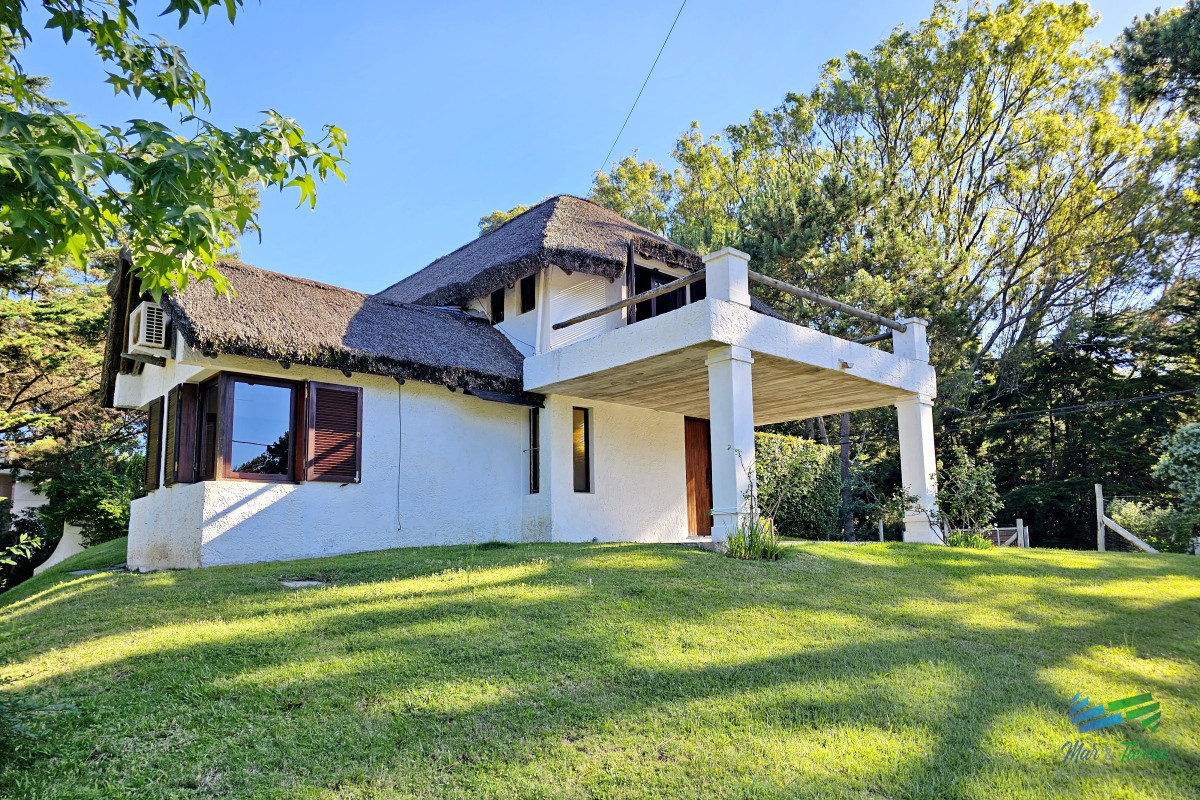 Casa ID.4429 - En venta casa de 3 dormitorios y 3 baños en Rincon del indio, Punta del Este.