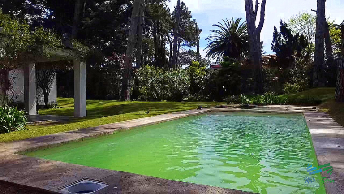 Casa ID.1675 - Venta de casa 3 dormitorios en Aidy Grill Punta del este, a pasos de playas Mansa y Brava
