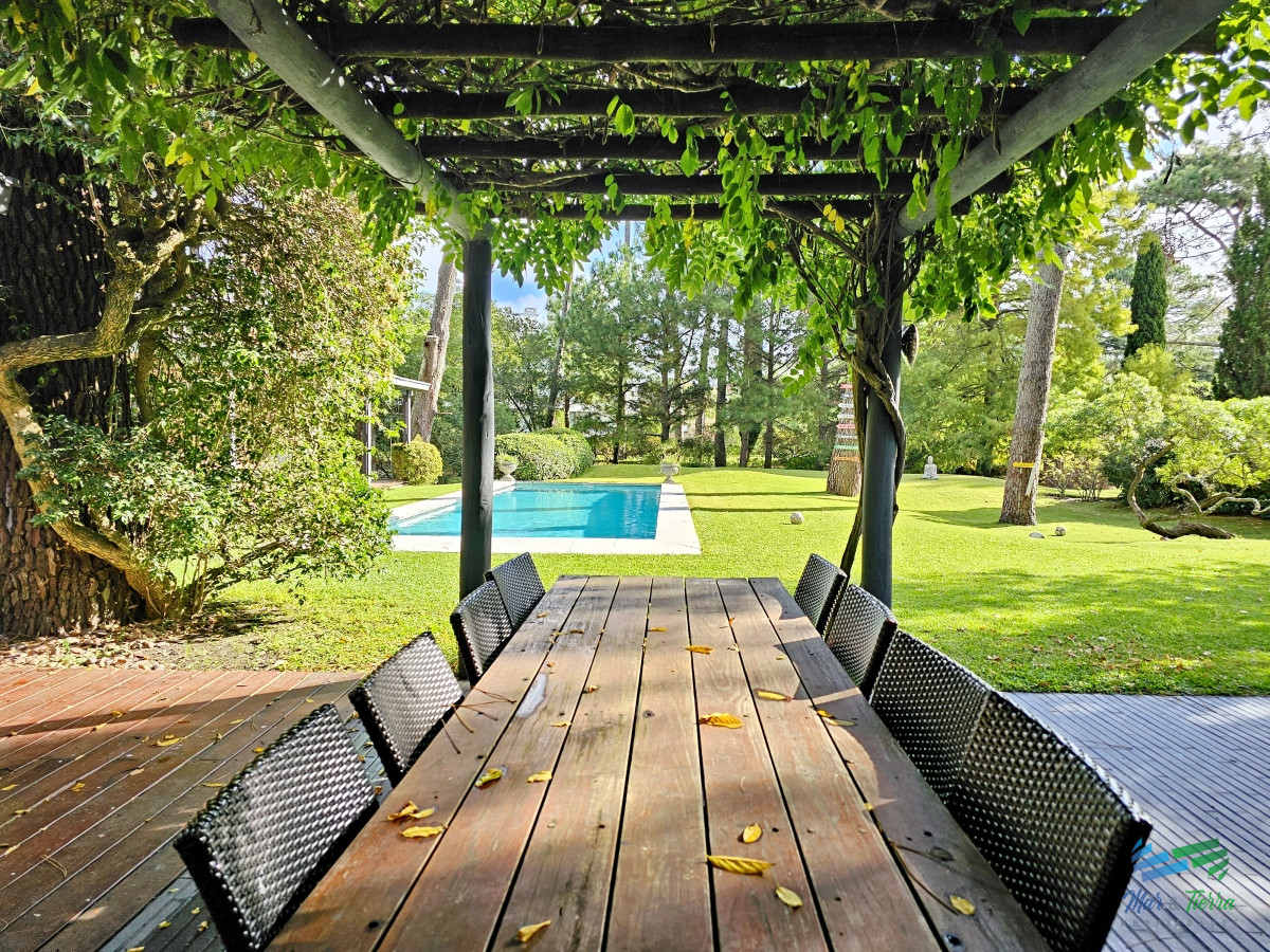 Casa ID.4439 - GRAN CASA, ALQUILER TEMPORADA VERANO 2025, PLAYA BRAVA, PUNTA DEL ESTE. 