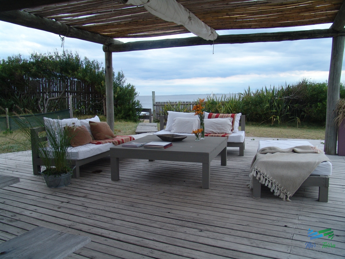 Casa ID.5210 - Espectacular Residencia sobre el mar, dominando el atardecer en 1 hectárea de terreno en primera línea