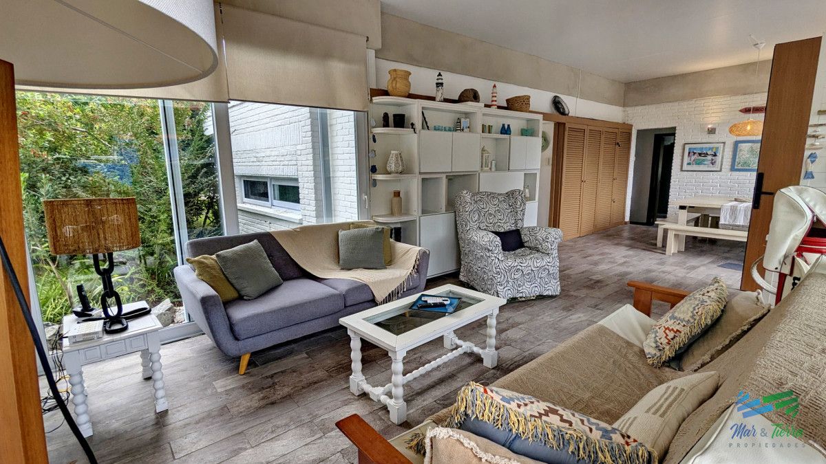 Casa ID.5742 - En Venta casa 3 dormitorios en Pinares, Punta del Este.