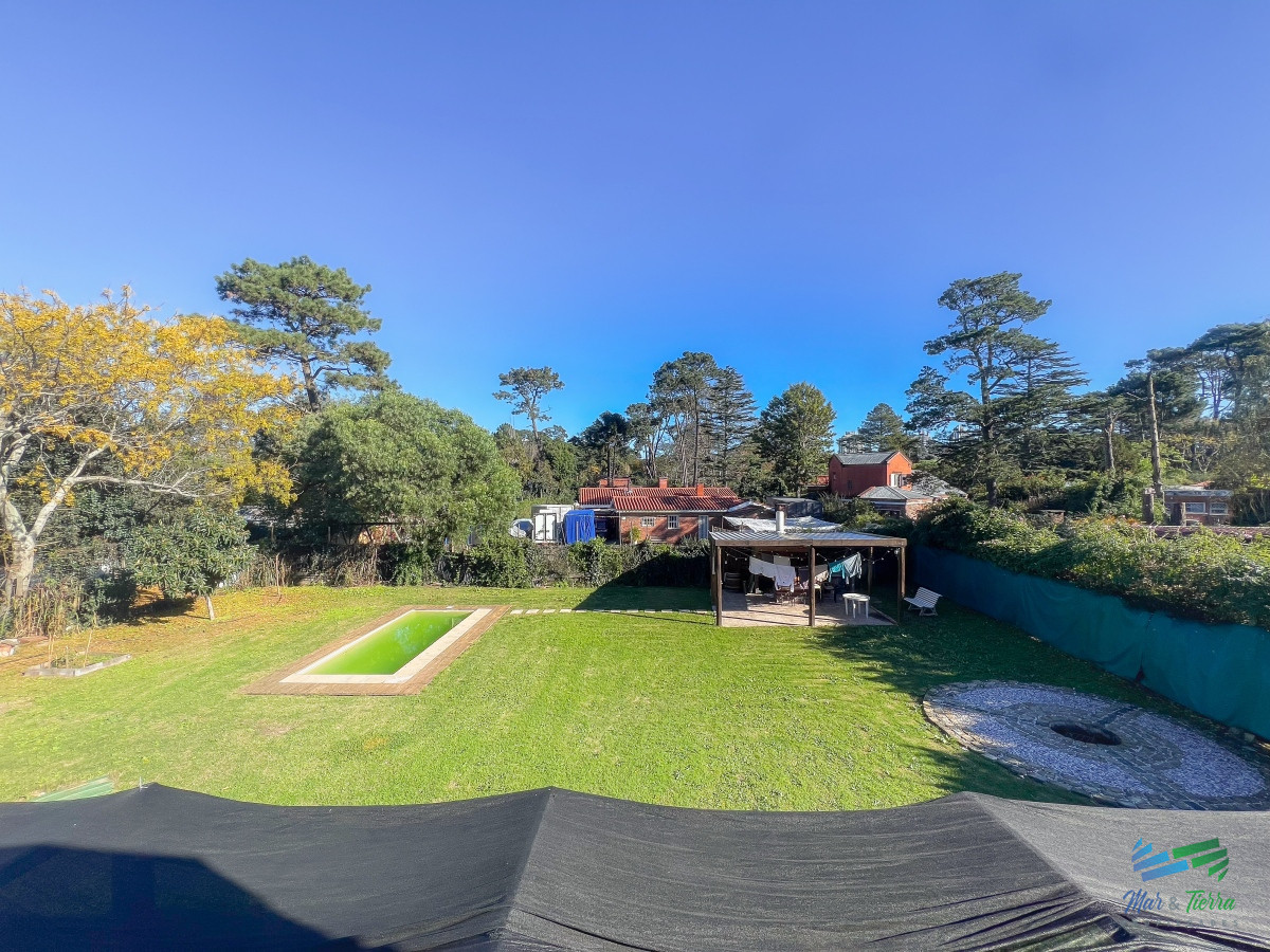 Casa ID.5152 - Cómoda casa, muy bien ubicada, ideal para vivir todo el año, zona de colegios
