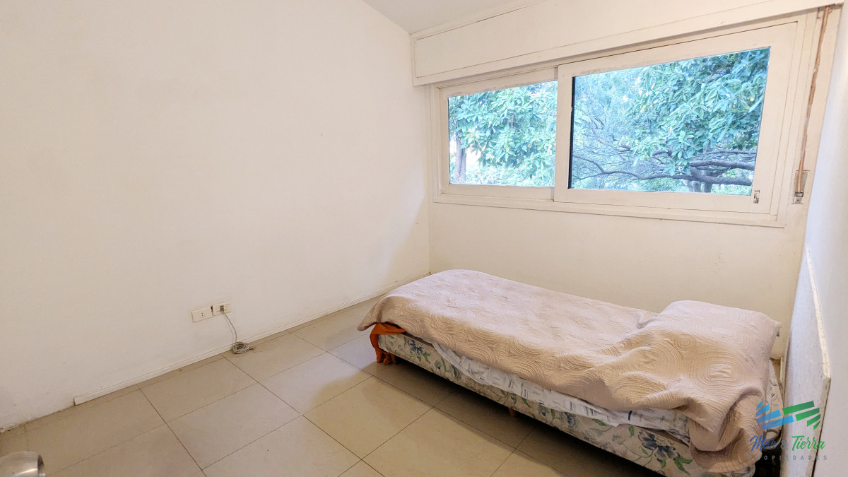 Casa ID.4971 - Venta de casa 3 dormitorios y servicio en El Golf Punta del Este 