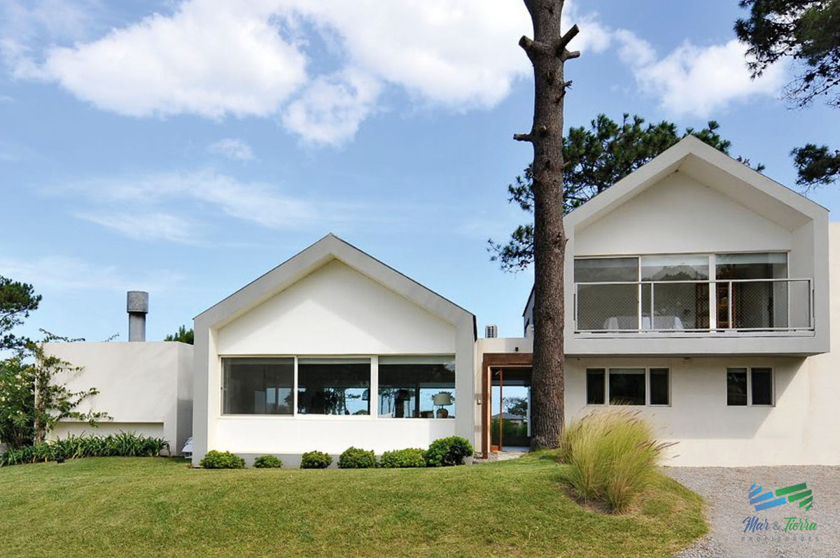 Casa ID.3934 - casa en venta y alquiler! 5 dormitorios, barrio privado, pinar del faro - Jose Ignacio