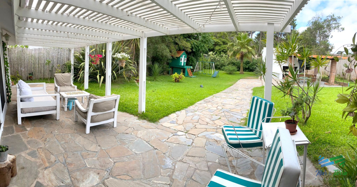 Casa ID.4094 - Alquiler de casa en Pinares cerca de la playa de 3 dormitorios
