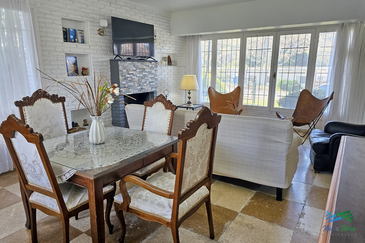 Casa ID.4395 - Vendo casa 4 dormitorios en zona Shopping, Lugano, Punta del Este