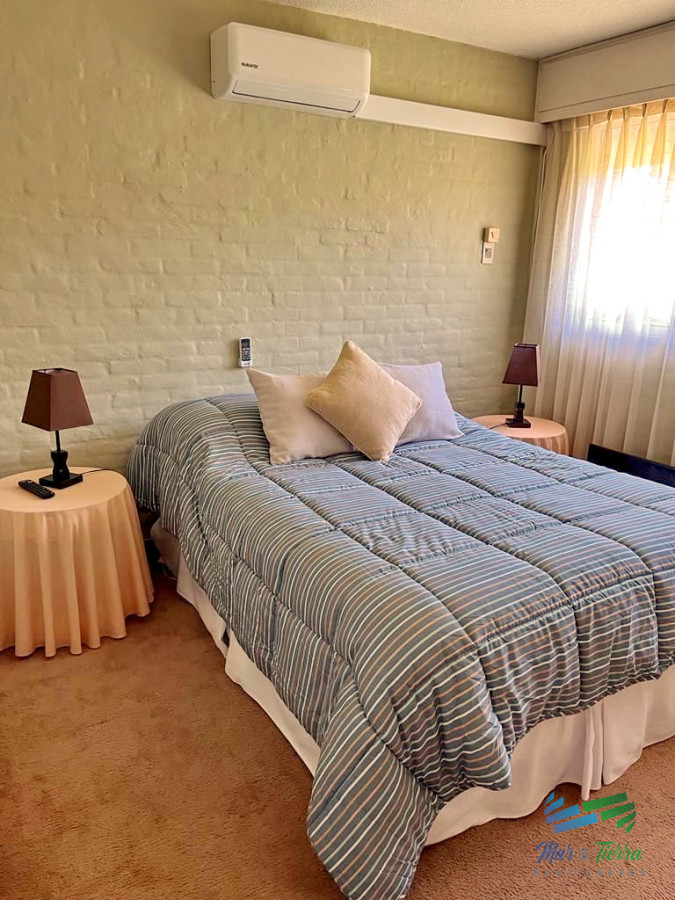 Casa ID.4453 - CASA TEMPORADA 2024, PISCINA CLIMATIZADA, CANCHA DE TENIS, CUATRO DORMITORIOS. PUNTA DEL ESTE, MANSA. 