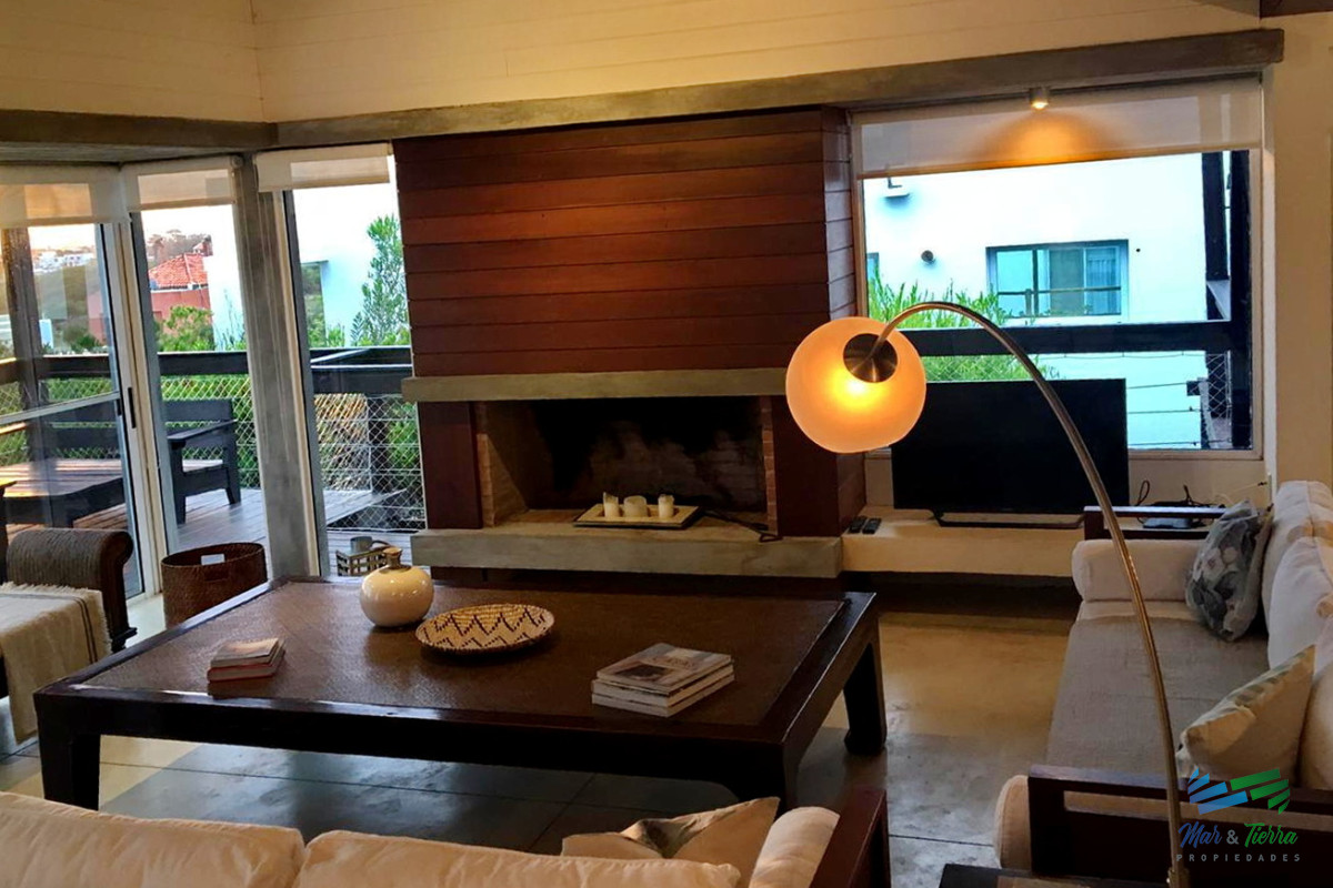 Casa ID.5246 - Venta y alquiler casa 6 dormitorios en El Chorro Manantiales 