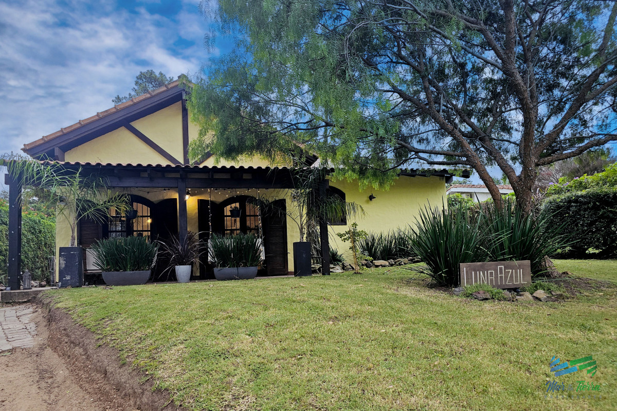 Casa ID.5118 - Venta de casa 3 y 4 dormitorios en Pinares Punta del Este playa Mansa