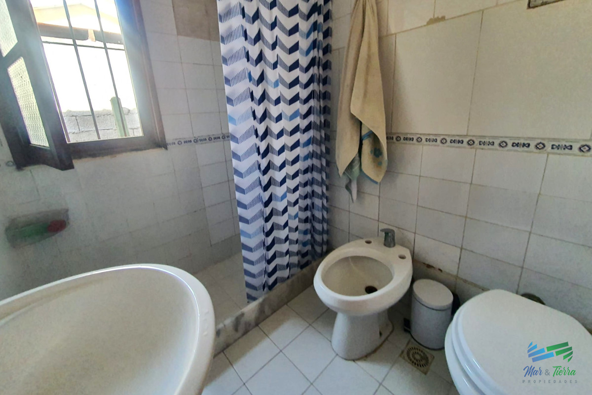 Casa ID.4518 - Venta de casa 3 dormitorios en barrio cantegril Punta del este, Maldonado, cerca de playa Mansa