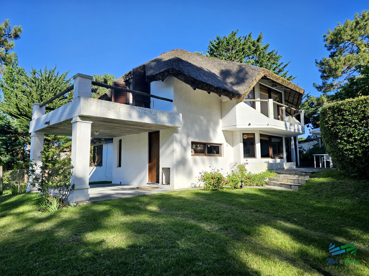 Casa ID.4429 - En venta casa de 3 dormitorios y 3 baños en Rincon del indio, Punta del Este.