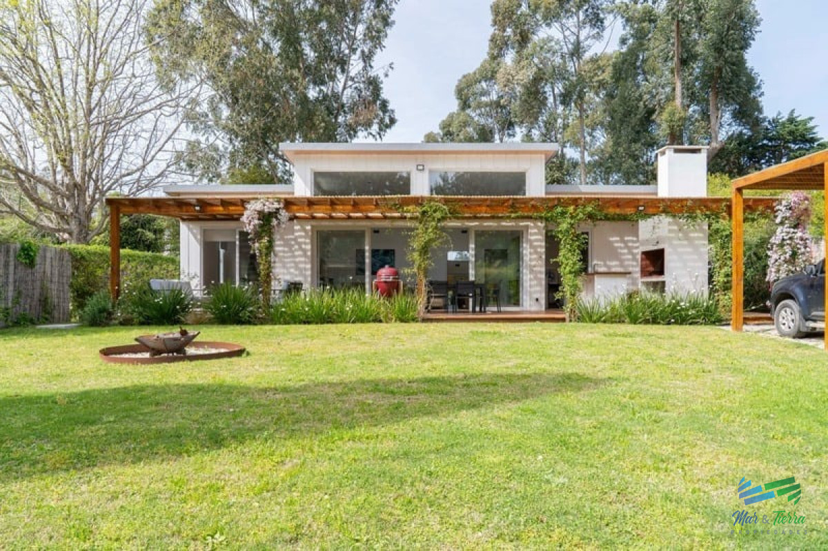 Casa ID.5709 - Venta de casa en Rincon del Indio Punta del este 