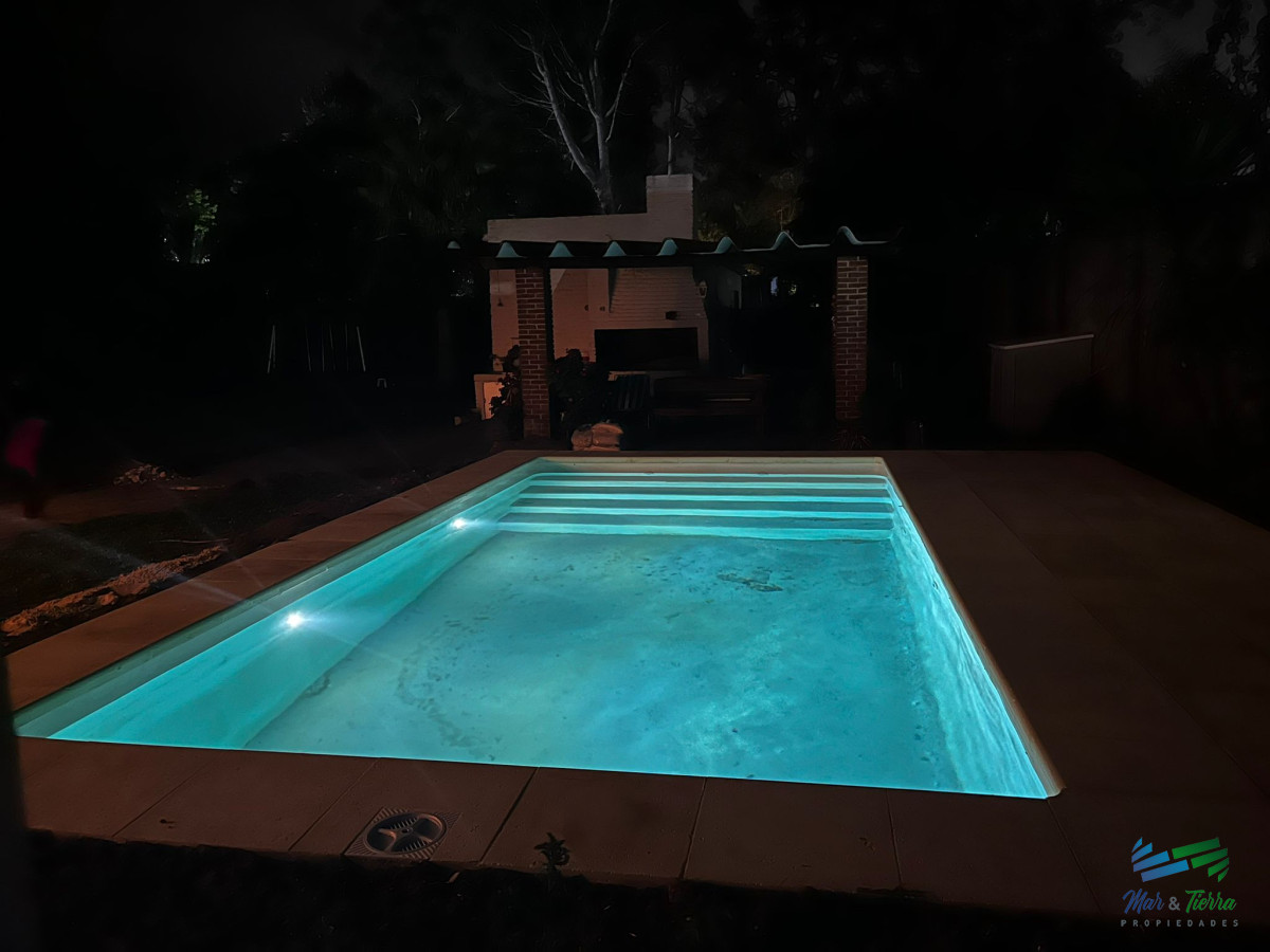 Casa ID.4094 - Alquiler de casa en Pinares cerca de la playa de 3 dormitorios
