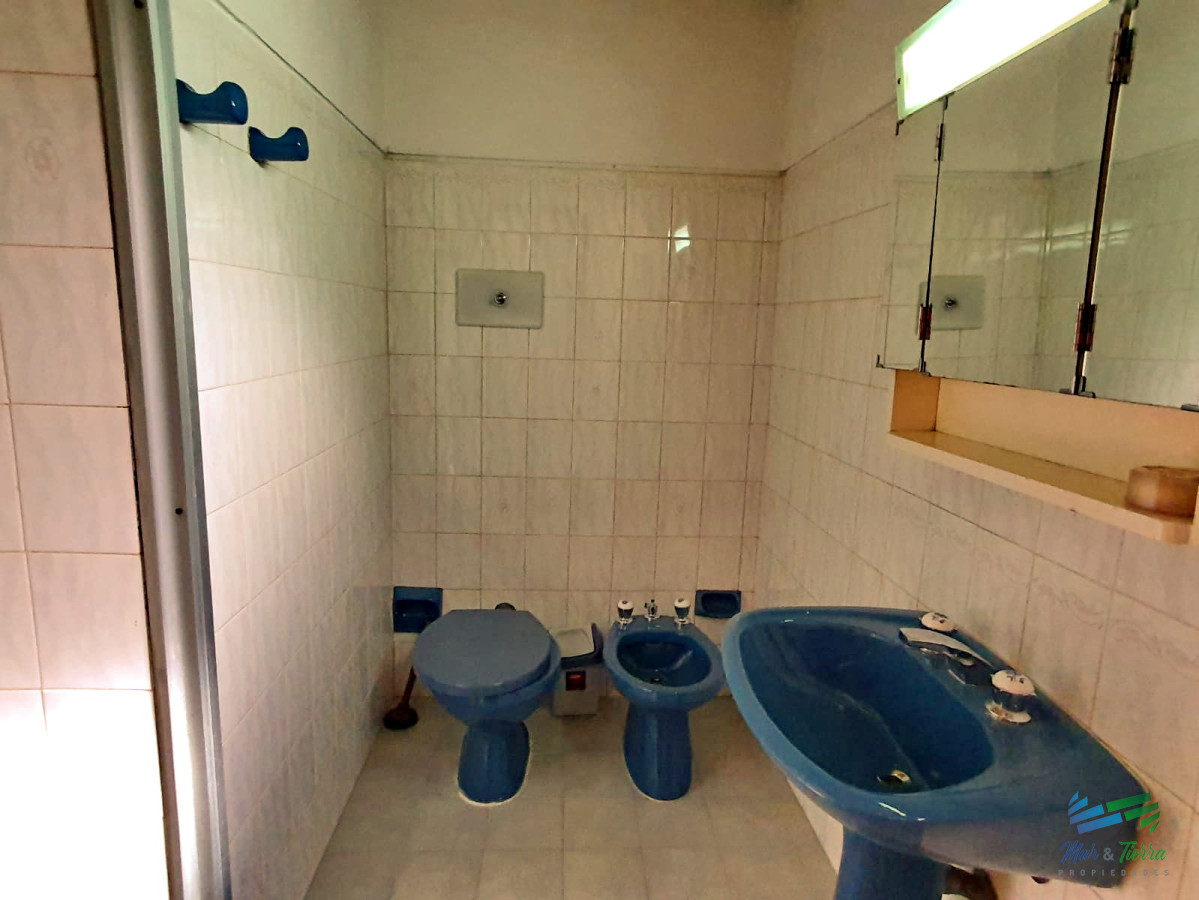 Casa ID.3114 - Vendo casa 5 dormitorios en Pinares, Punta del Este