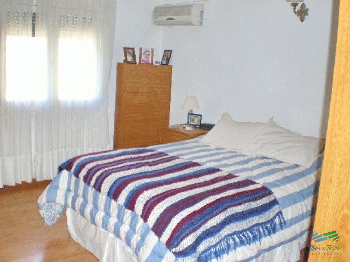 Casa ID.2524 - Casa en venta de 3 dormitorios, reciclada, en Las Delicias.