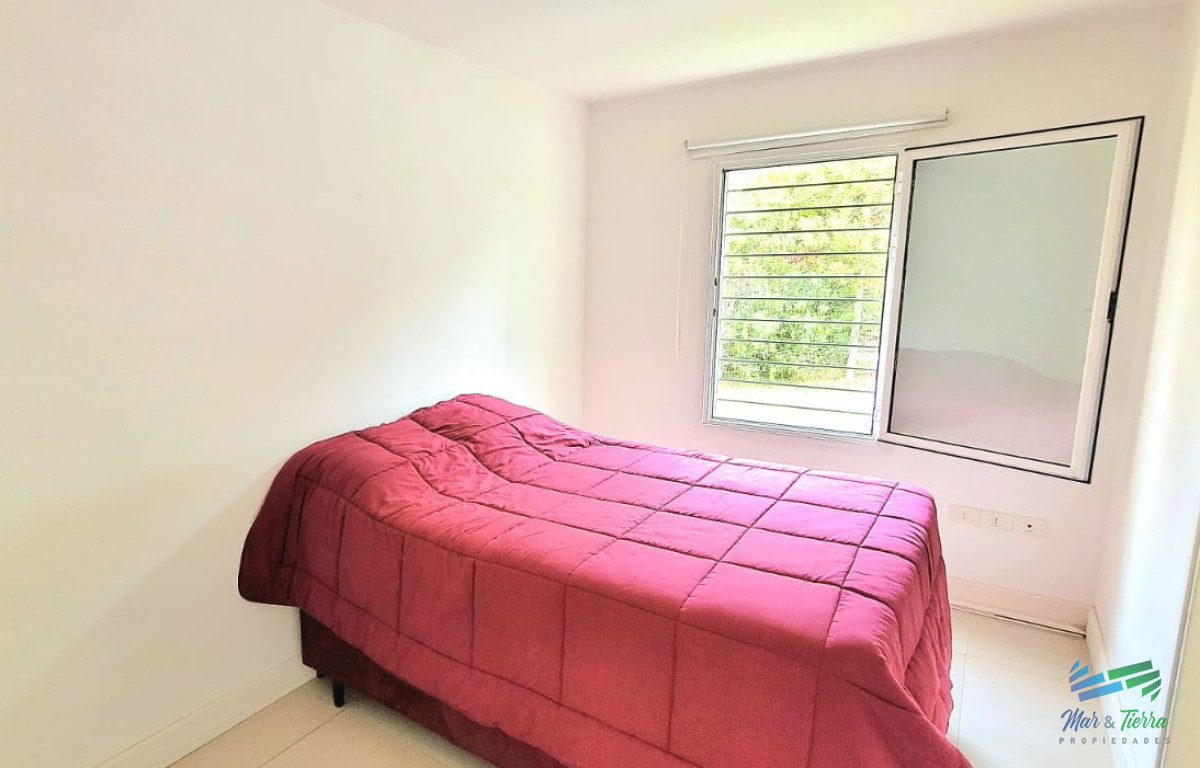Casa ID.4696 - MODERNA CASA EN VENTA, 4 DORMITORIOS, 4 BAÑOS, MARLY