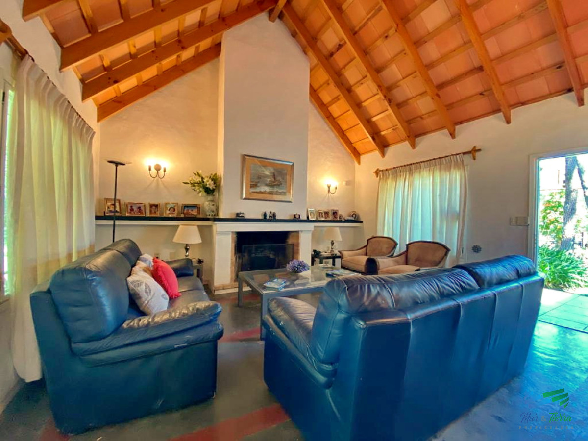 Casa ID.1675 - Venta de casa 3 dormitorios en Aidy Grill Punta del este, a pasos de playas Mansa y Brava