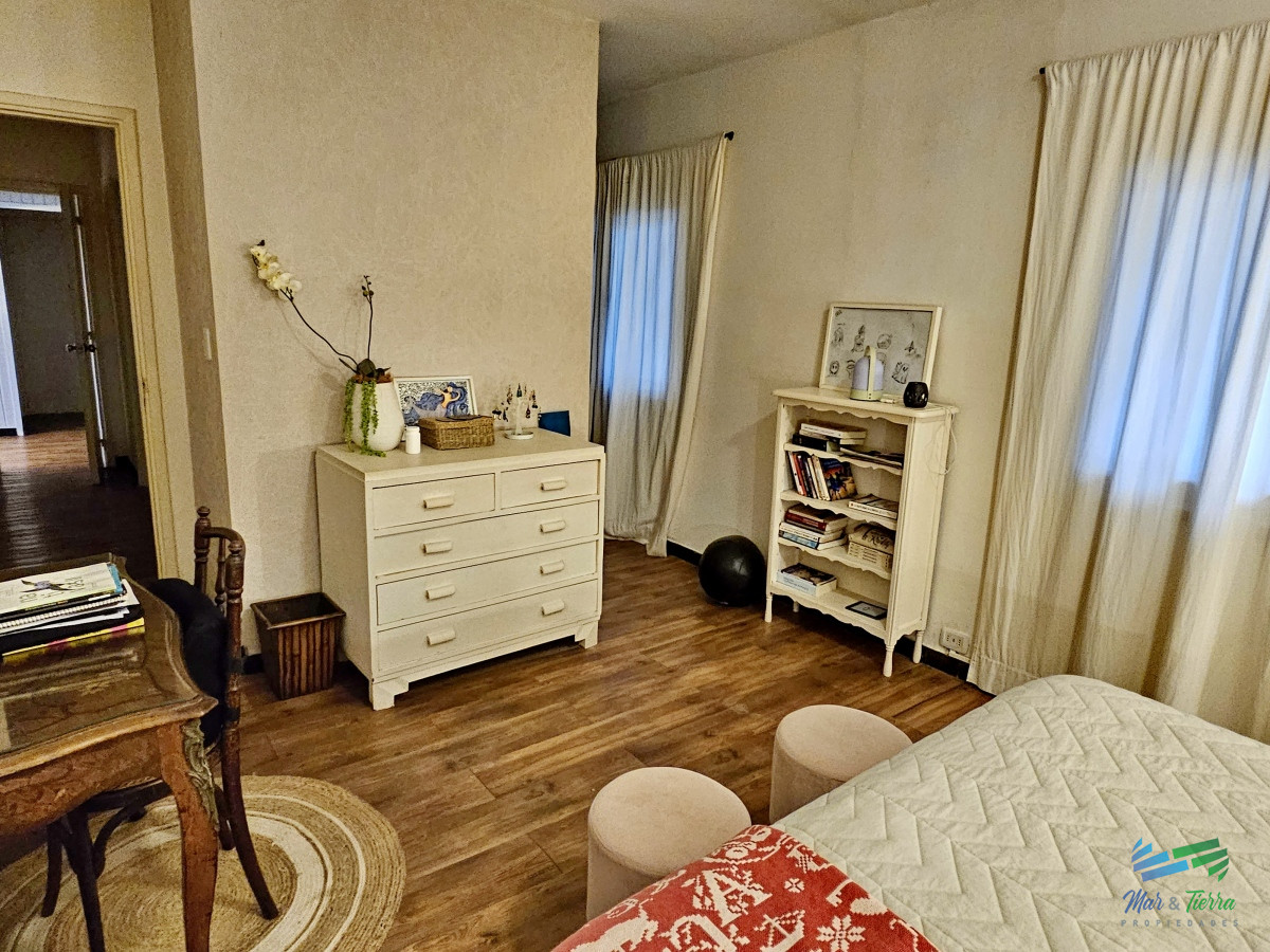 Casa ID.4800 - CASA EN ALQUILER, 4 DORMITORIOS Y PISCINA CLIMATIZADA, ZONA COLEGIOS, PUNTA DEL ESTE 