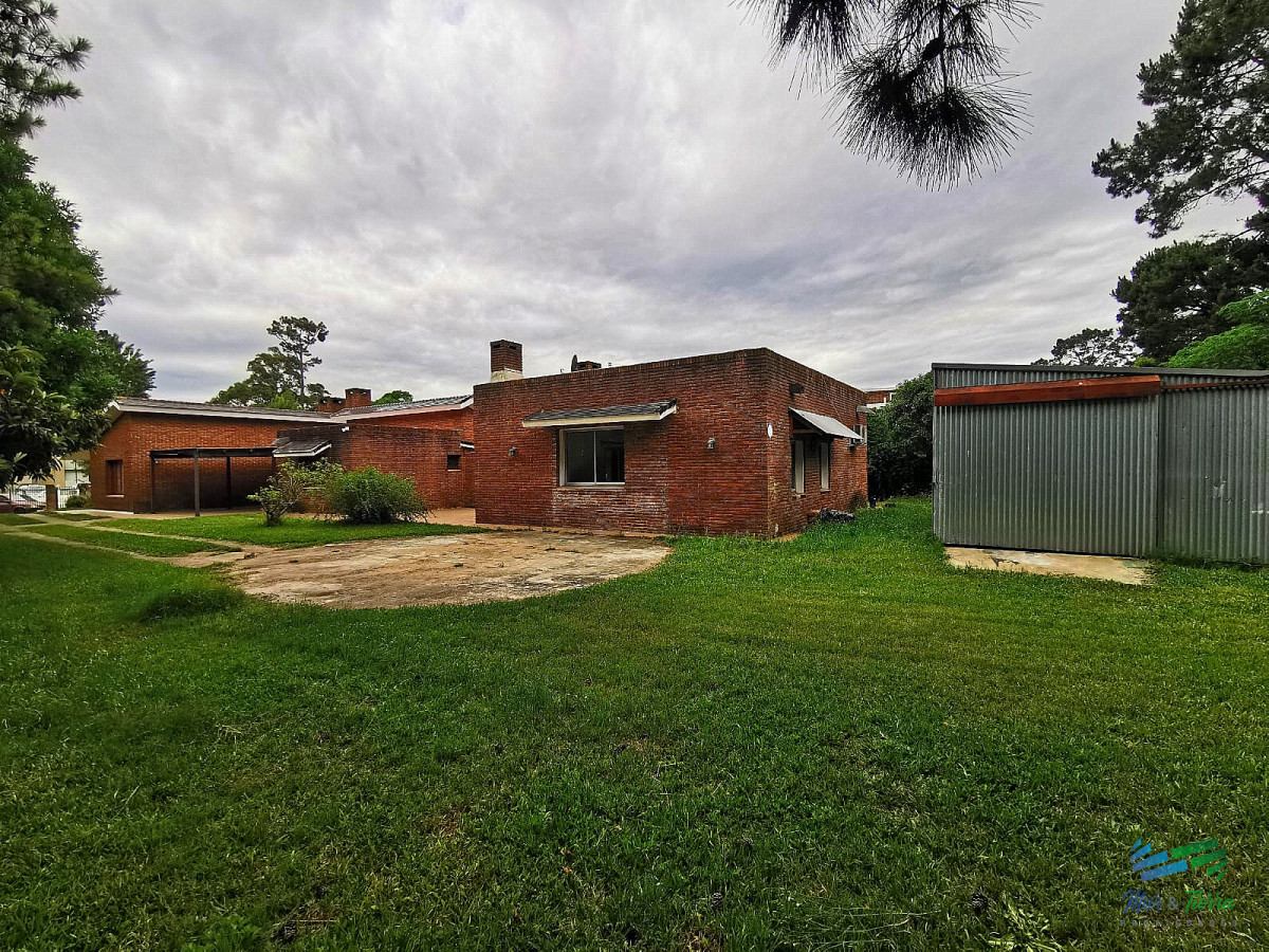 Casa ID.5167 - Venta de casa zona Avenida Cordoba Punta del este Maldonado