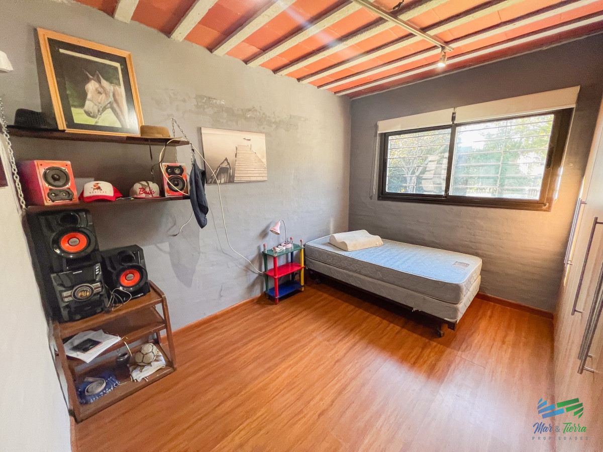 Casa ID.5152 - Cómoda casa, muy bien ubicada, ideal para vivir todo el año, zona de colegios